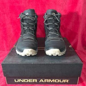 Men’s Under Armour Boots! Great condition!